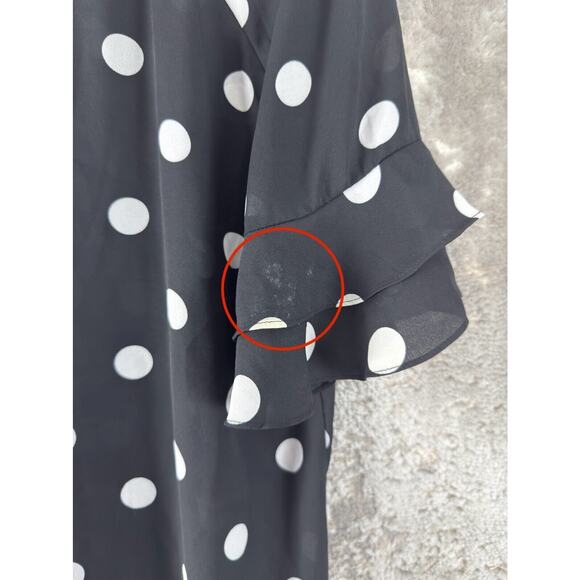 Worthington Sz M Black Polka Dot Flutter Sleeve Blouse Lightweight Semi-Sheer - Picture 3 of 10